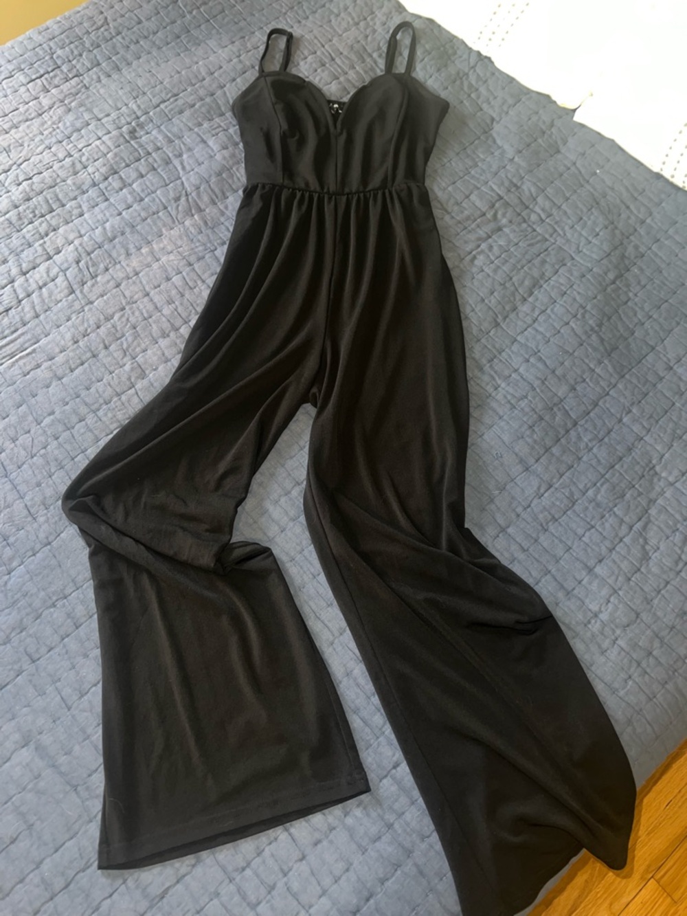 Express Black Wide-Leg Spaghetti Strap Jumpsuit - EUC - Small